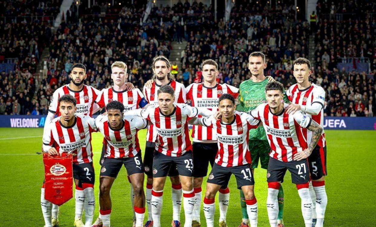 巴塞罗那集结日复出首秀，志在荷甲名次提升，球迷炸锅，赛程密集仍需轮换的简单介绍